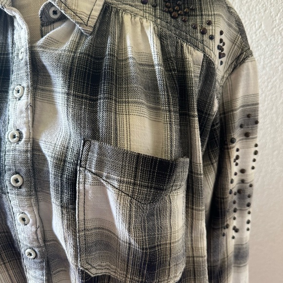 FREE PEOPLE plaid high low studded top. - Picture 5 of 12